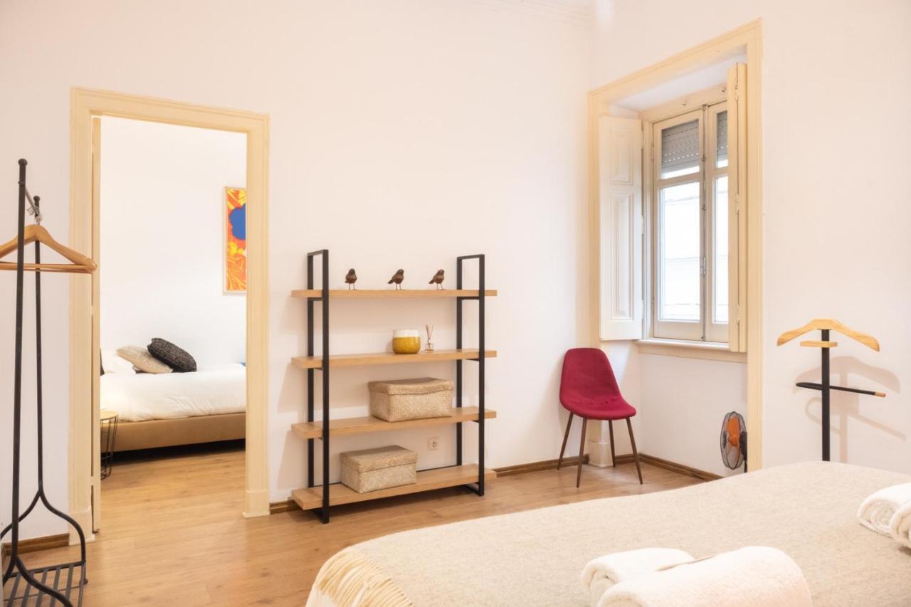 Central Apartment With Terrace By Lovelystay ลิสบอน ภายนอก รูปภาพ